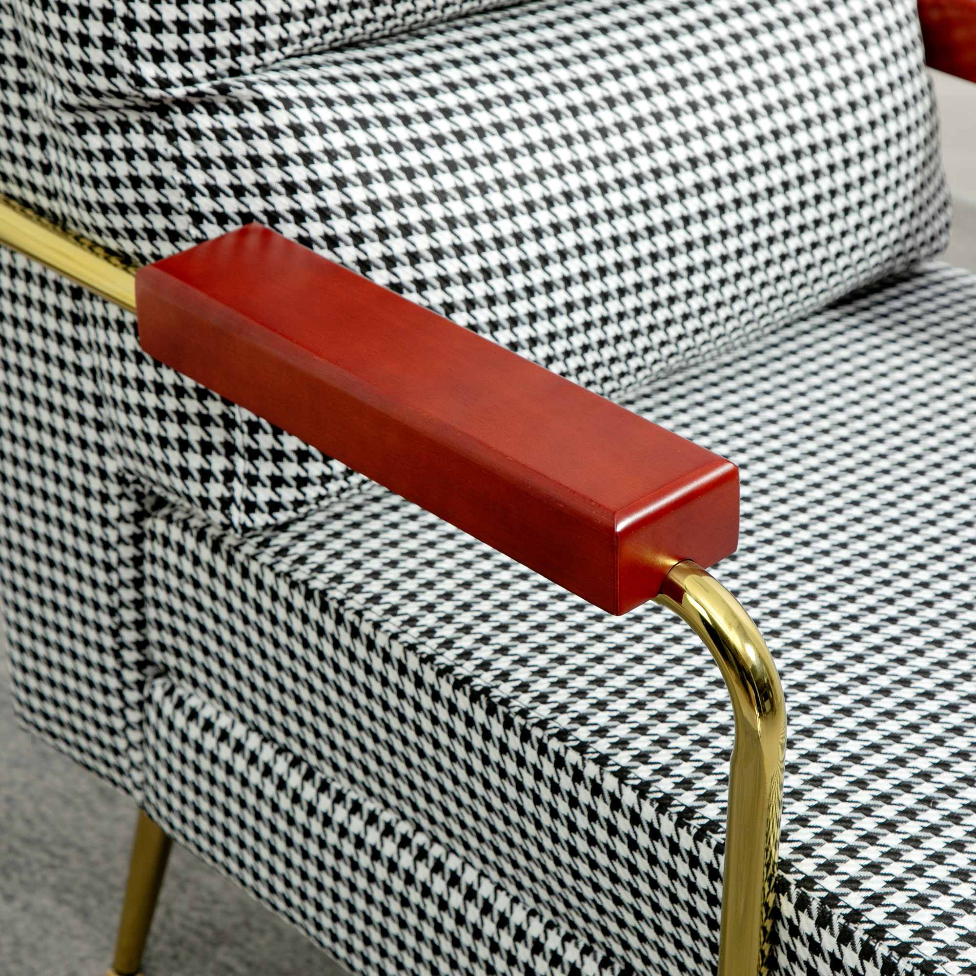 Sessel im Retrodesign, Akzentsessel, Hahnentrittmuster, Holzemelente, Federkern, Schwarz + Weiß
