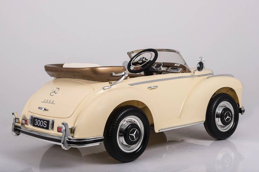 Kinderfahrzeug Mercedes 300S