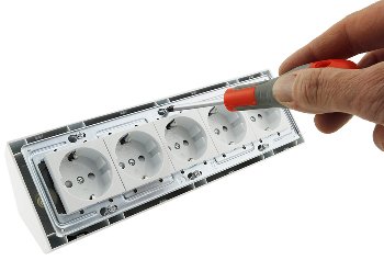 5-fach Steckdosenblock, weiß, 250V~/ 16A, Aufbaumontage
