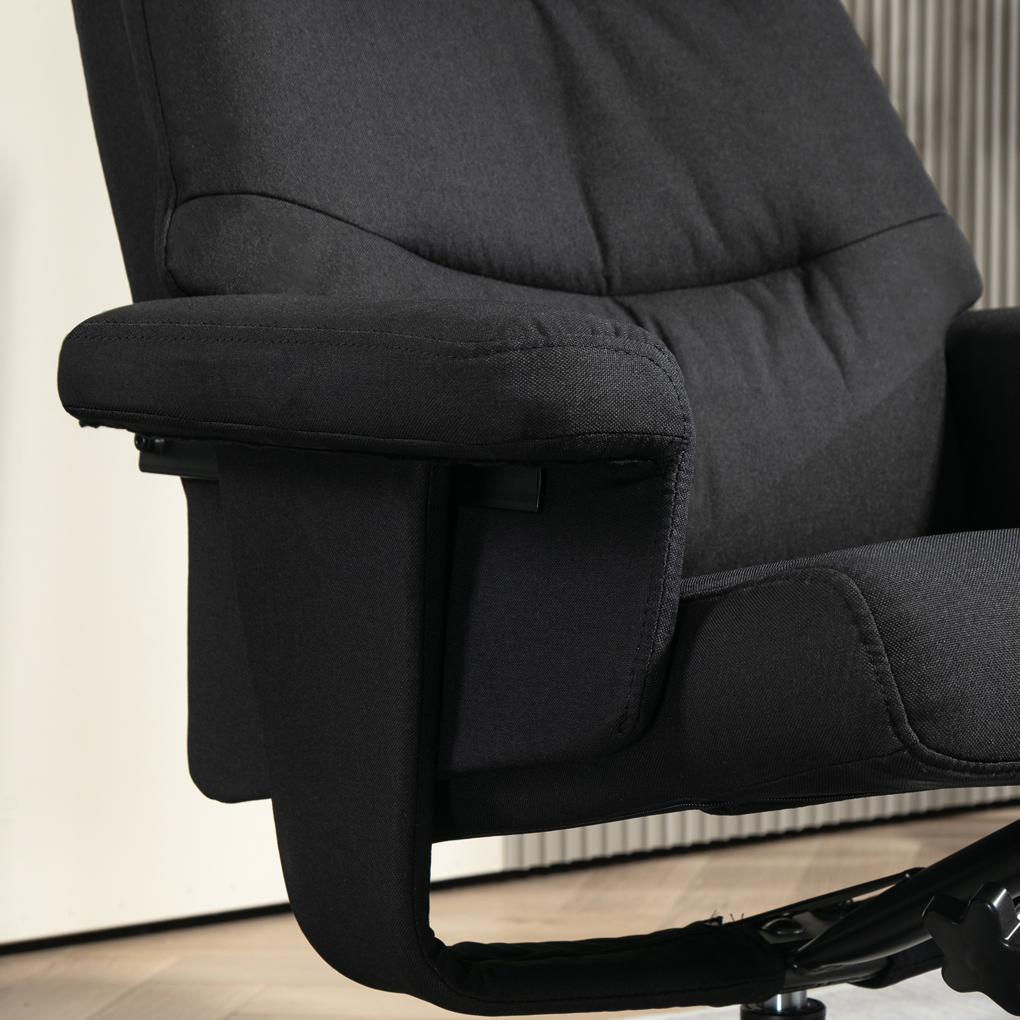 Liegesessel mit Hocker, drehbar, Wippfunktion, Samtoptik, bis 150 kg, Schwarz