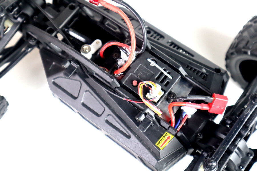 RC Monster Truck 1:14, 40 km/h, Allradantrieb - LiIon - "Gaser 900"