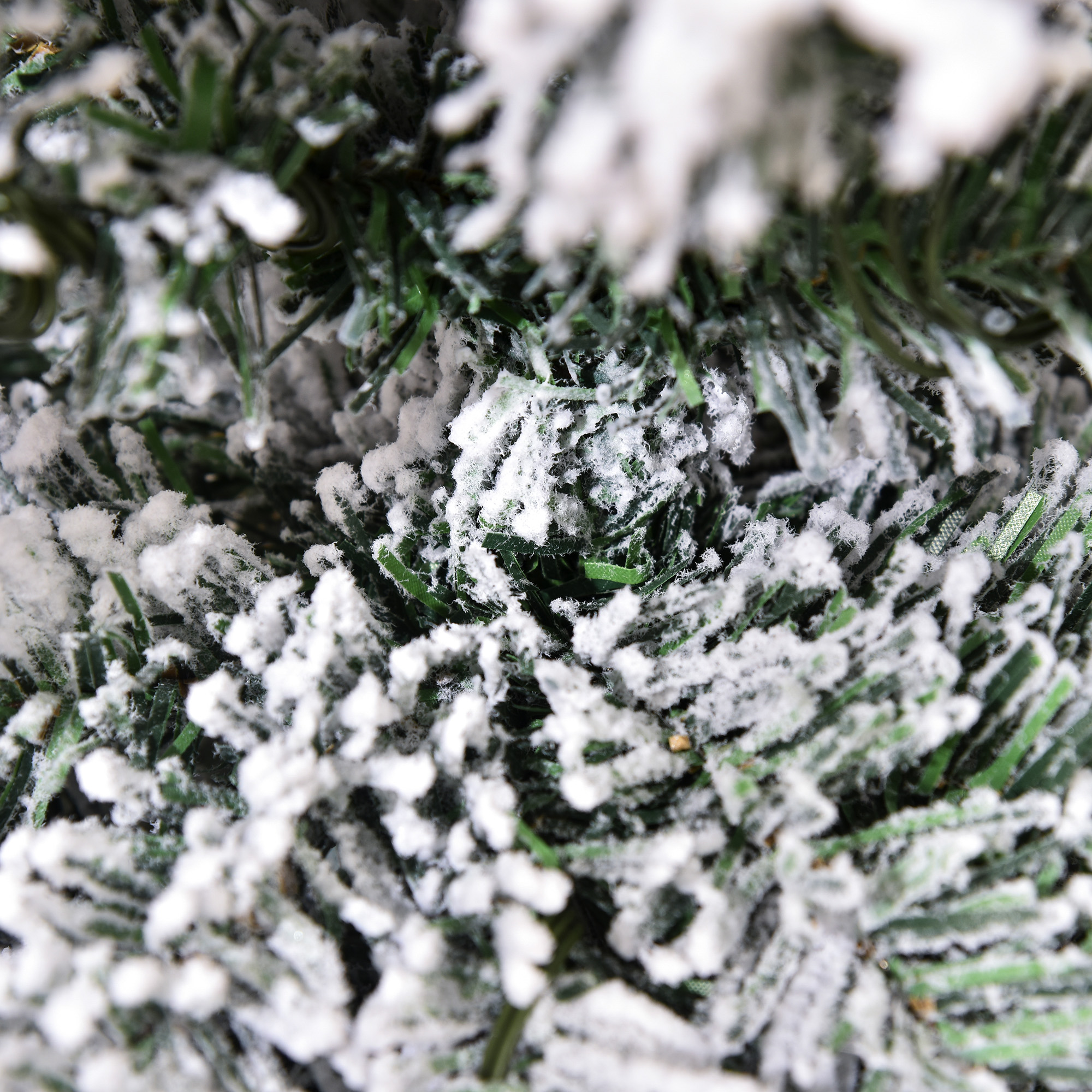 Künstlicher Weihnachtsbaum, 630 Zweige, 37 Zapfen, verschneite Spitzen, feuerfest, 150 cm
