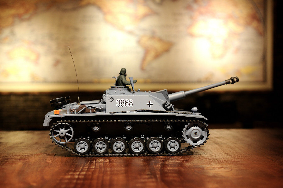 RC Panzer "Sturmgeschütz III" - Metallgetriebe PRO