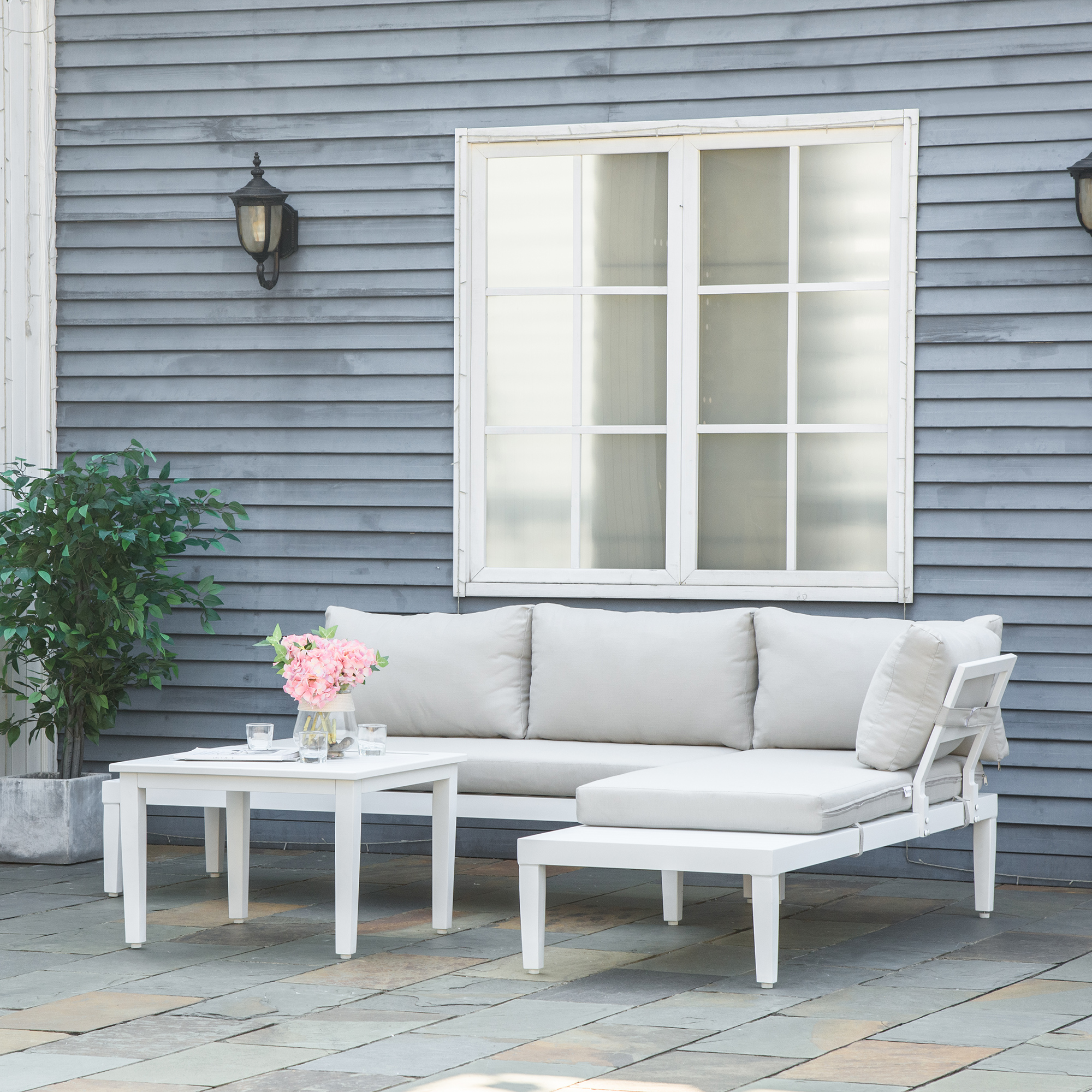 Gartenmöbel-Set für 3 Personen mit Beistelltisch Sofa mit Kissen L-Form Outdoor Aluminium Cremeweiß