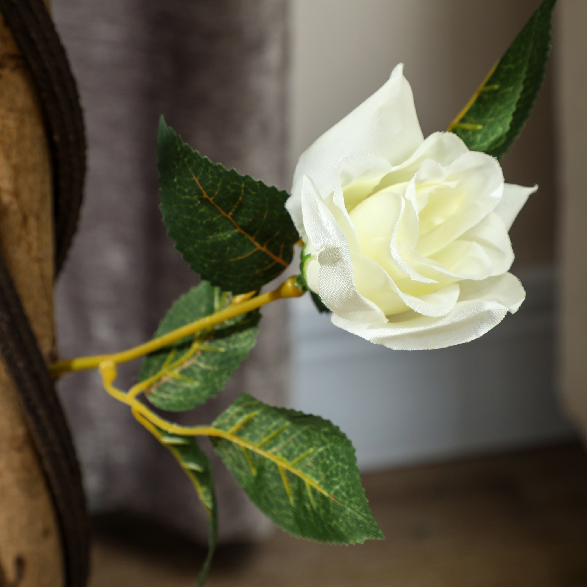 Kunstbaum, Künstliche Pflanze im Zementtopf, Kunstpflanze