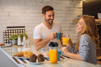 Smoothie-to-go pro Trinkbecher Comfortjuicer 450 ml für Schule, Arbeit oder Fitnessstudio - schwarz