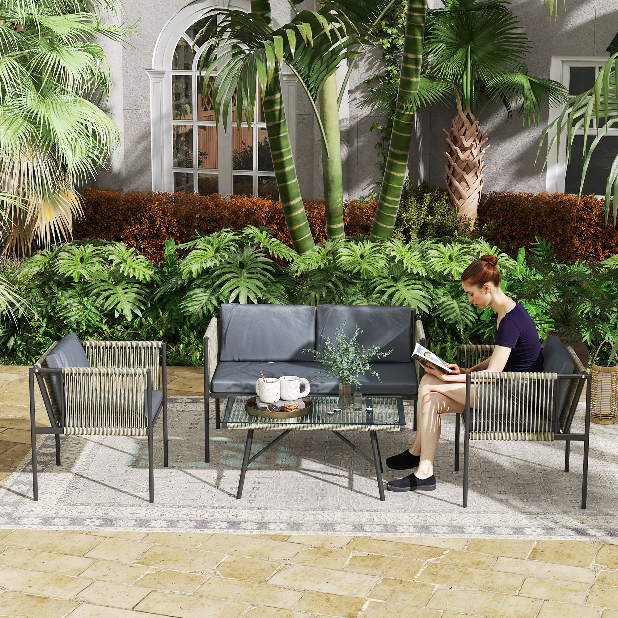 4-teiliges Gartenmöbel-Set, 1 Sofa, 2 Sessel, 1 Tisch mit Glasplatte, Kissen, Stahlrahmen, Kunststoff-Rattan, Grau