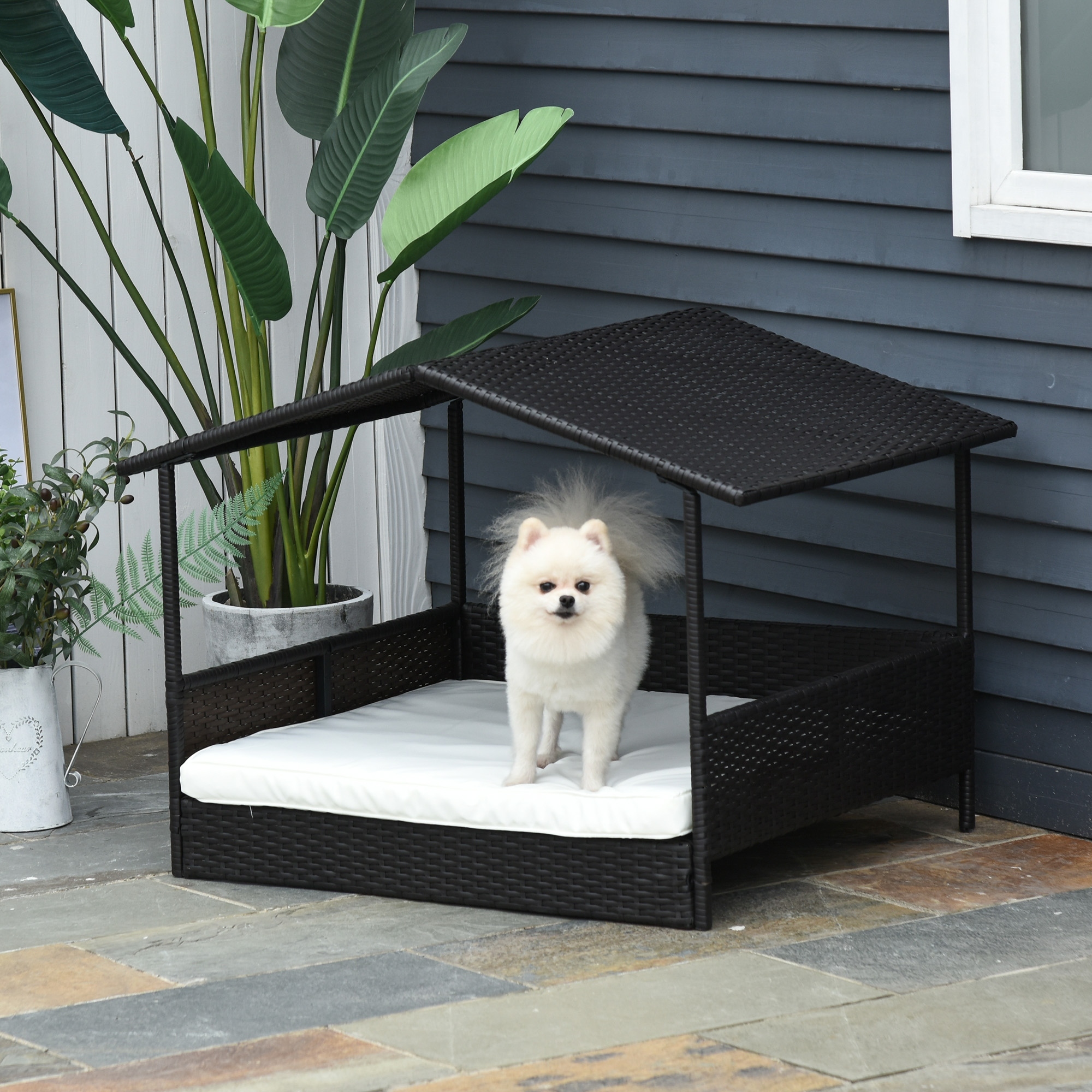 Rattan Hundeliege Outdoor mit Dach, erhöhtes Hundebett für kleine und mittelgroße Hunde, Kühlendes Haustierliege mit Metallrahmen, Kissen für Draußen, 69 x 98 x 70 cm, Kaffee-Braun