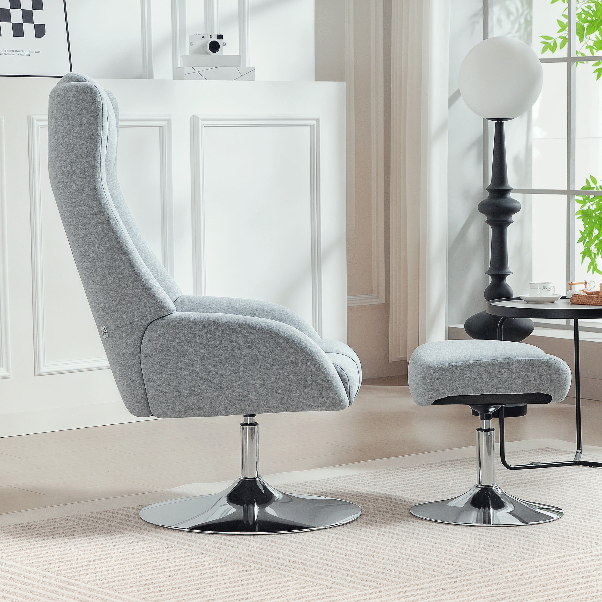 Drehbarer Polsterstuhl mit Fußhocker, zurücklehnbar, Polstersessel mit Armlehnen, für Wohnzimmer, Schlafzimmer, Grau