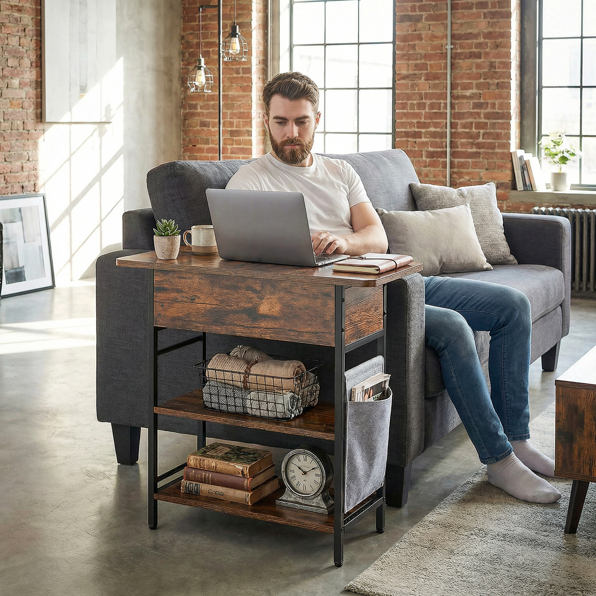 Beistelltisch Nachttisch mit Steckdosenleiste, 2 Ebenen, USB-Anschlüssen Stauraum 60 x 29,8 x 58,5 cm Rustikal Braun