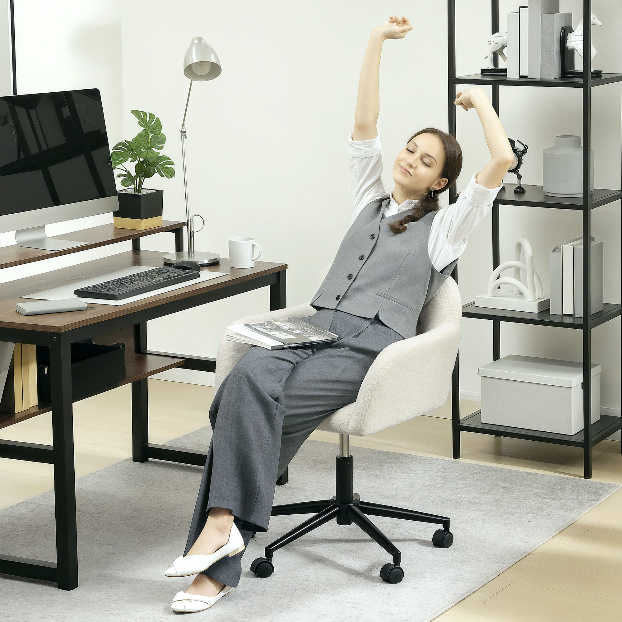 Drehbarer Bürostuhl mit Rollen, Schreibtischstuhl, Fleece-Stoff, Schaumstoff, höhenverstellbar, Homeoffice, Cremeweiß