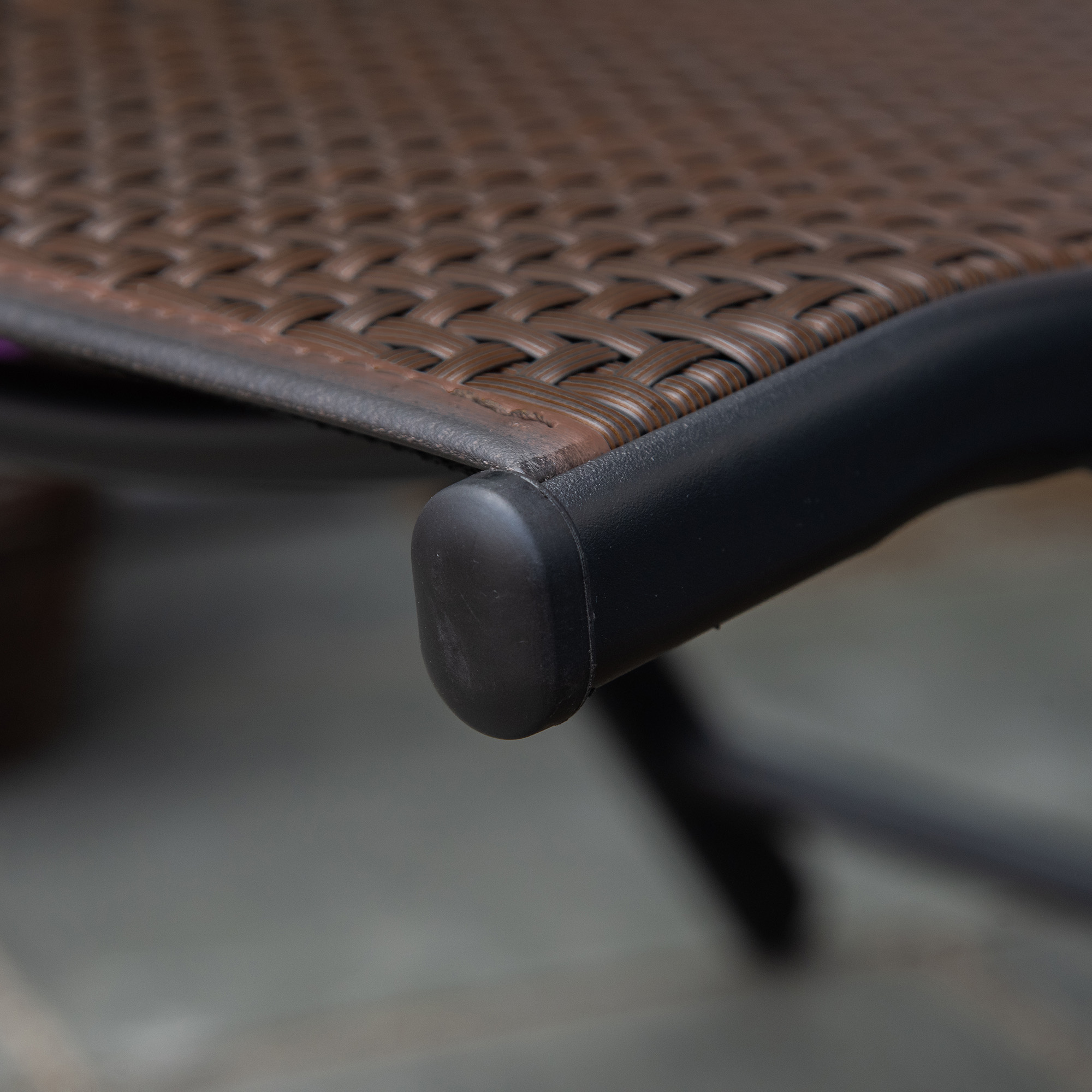 Polyrattan Gartenstuhl Klappstuhl mit 7-Fach Verstellbarer Rückenlehne wetterfester klappbar Balkonstuhl Campingstuhl 120kg Belast Gartenstühle für Garten, Balkon 58x71x111cm Braun+Schwarz