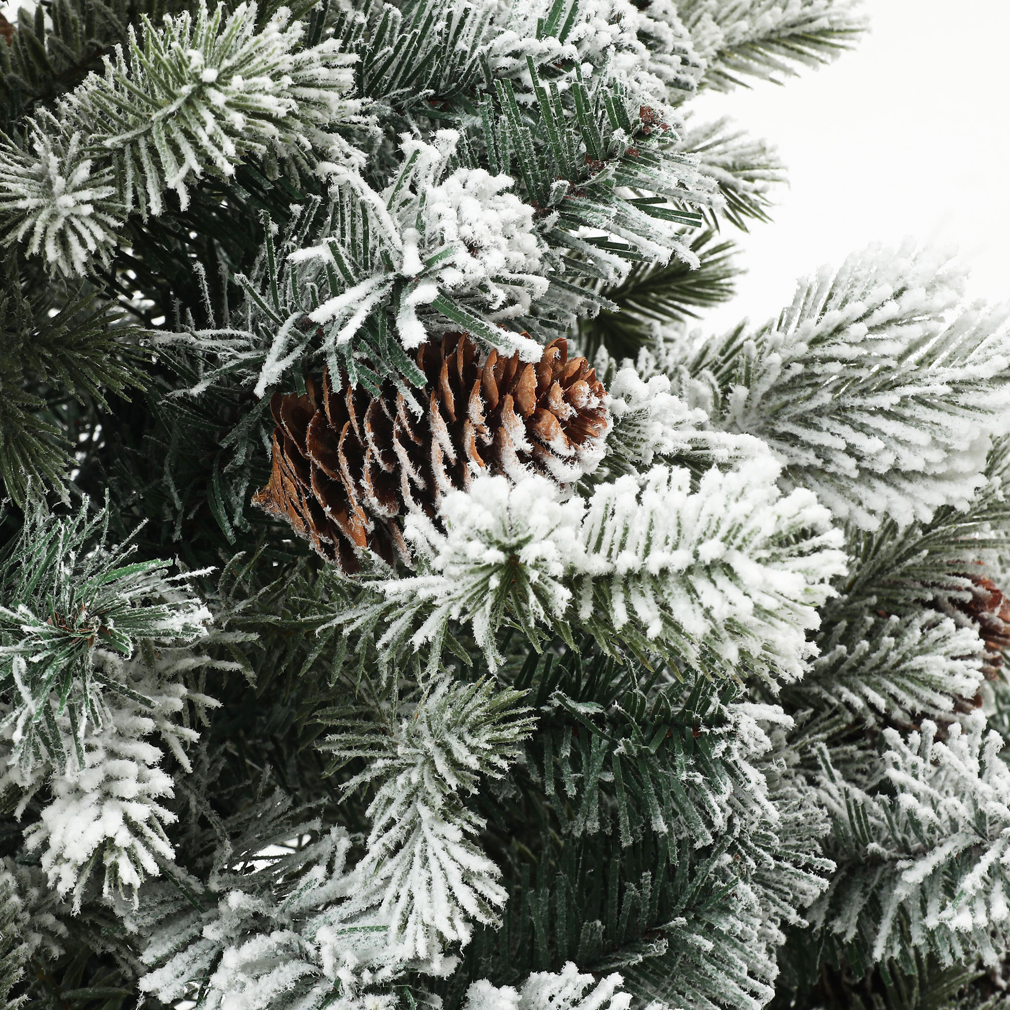 Weihnachtsbaum mit Tannenzapfen, schneebedeckt, flammenhemmend, stabil, Ø60 x 100H cm, Grün/Gold