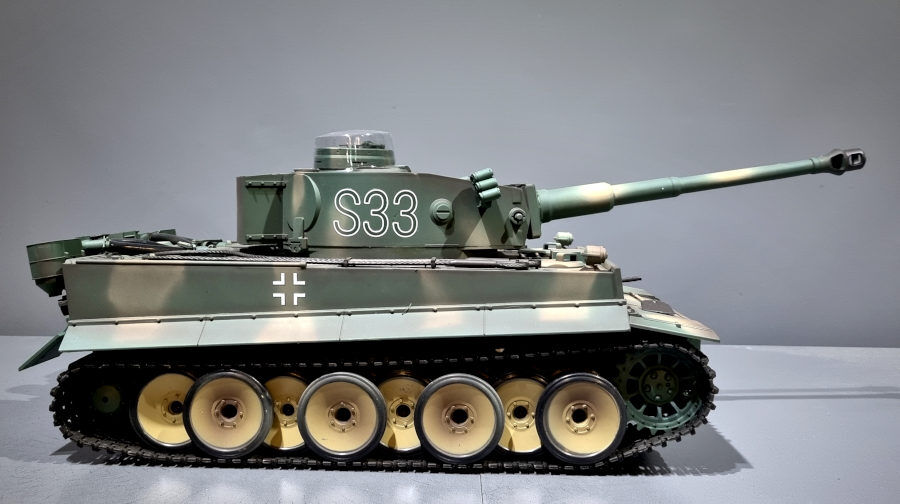 RC Panzer "Tiger I S33" Metallgetriebe