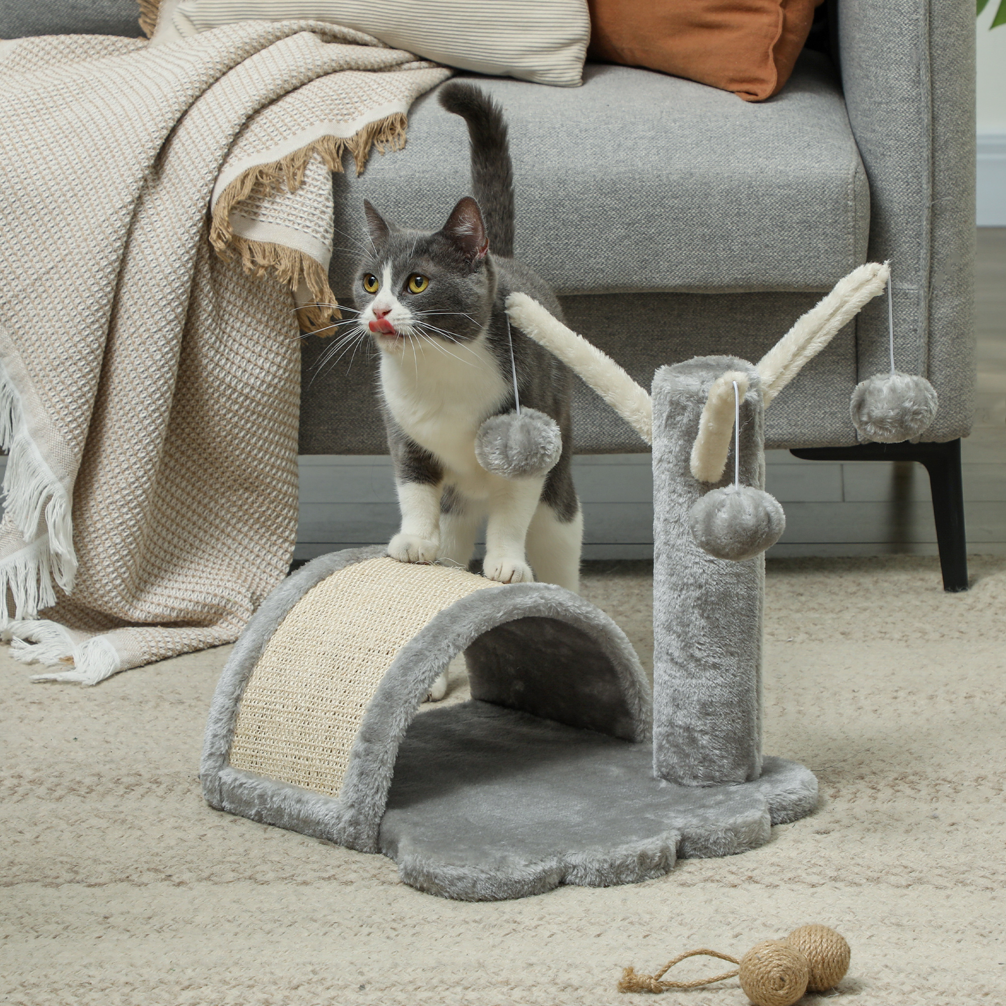 Kratzbaum 40 cm Kleiner Katzenturm mit Höhle, 2 Spielball, Kratzmatte, Katzenkratzbaum, Kletterbaum, für kleine & große Katzen, Hellgrau