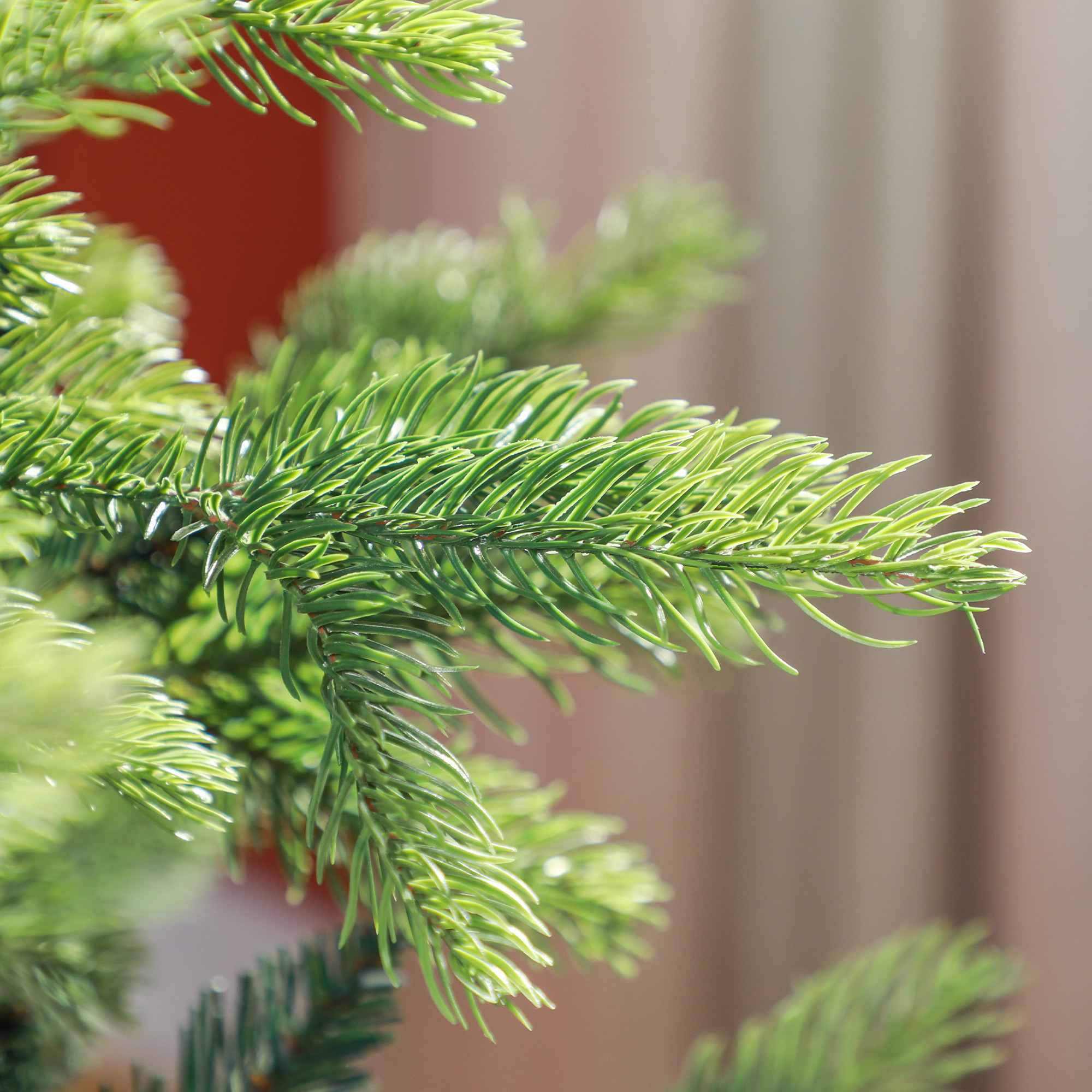 Künstlicher Weihnachtsbaum, realistisches Aussehen, flammhemmend, stabiler Metallfuß, 183 cm, Grün