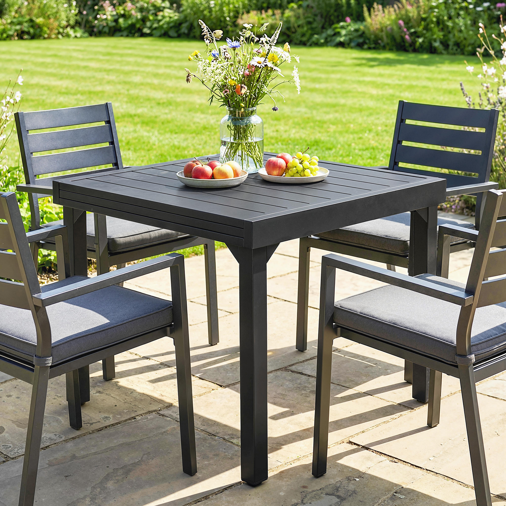 Gartentisch Ausziehbarer 80/160 x 80 cm Aluminium Esstisch für 4-6 Personen, Rechteckig mit Lamellenplatte