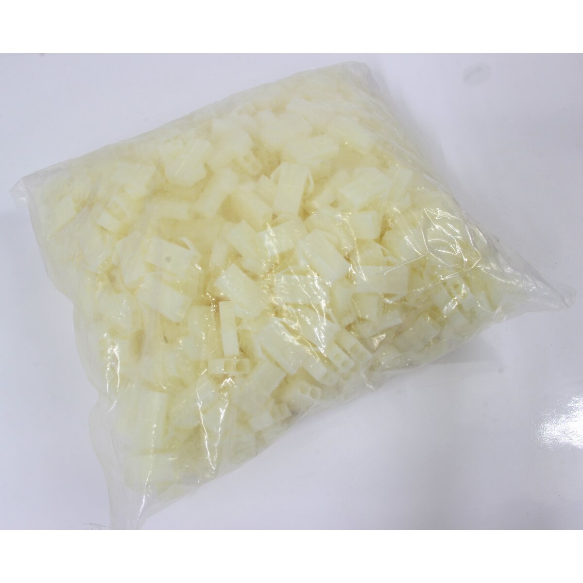 Tam. Hülle Stecker VE500 mit Flügel weiss Tam. Hülle Stecker VE500 mit Flügel weiss