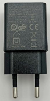 Stecker-Netzteil mit USB "CTN-0510" / Ein 110-240V~, Aus 5V=, 1A, 5W, schwarz