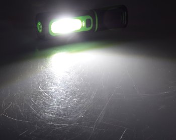 LED Stableuchte mit Akku "FlexiLED 300+", Ladeschale, Magnethalter, 3W, 250lm,IP44