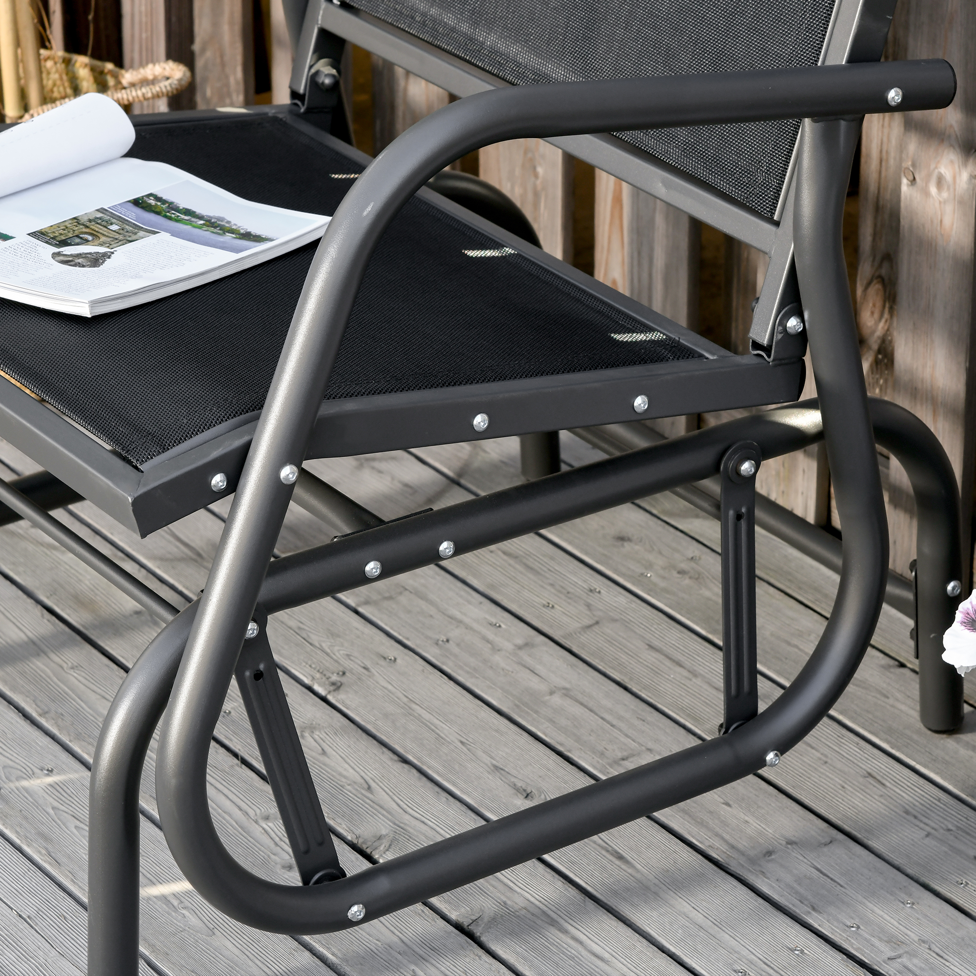 Schaukelstuhl Gartenstuhl aus Metall Schaukelsessel mit Armlehne Rückenlehne Gartenschaukel bis 120 kg belastbar Outdoor Relaxstuhl für Balkon Garten Terrassen Schwarz