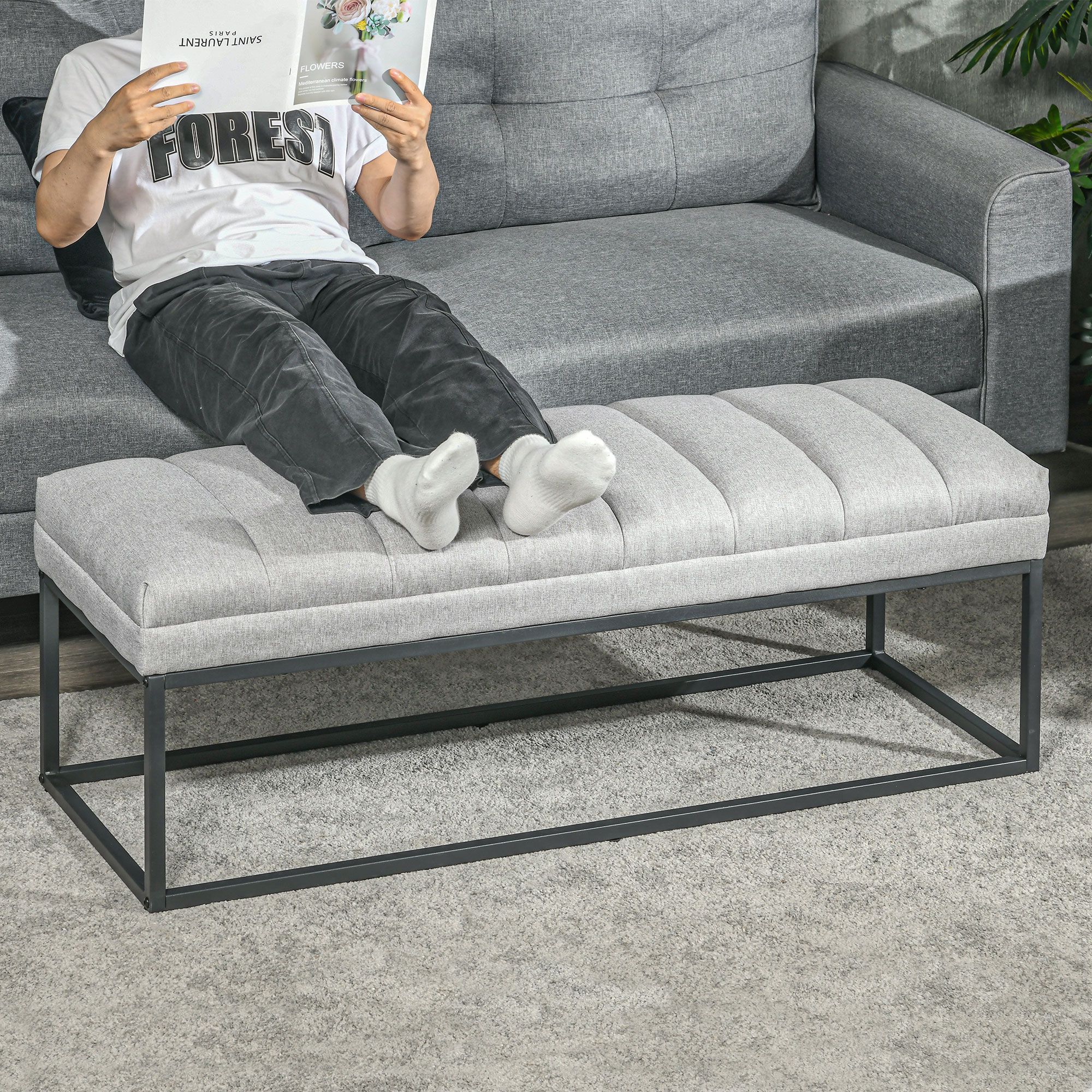 Sitzbank im Industrie-Design, Bettbank, Metallbeine, Rosa + Schwarz