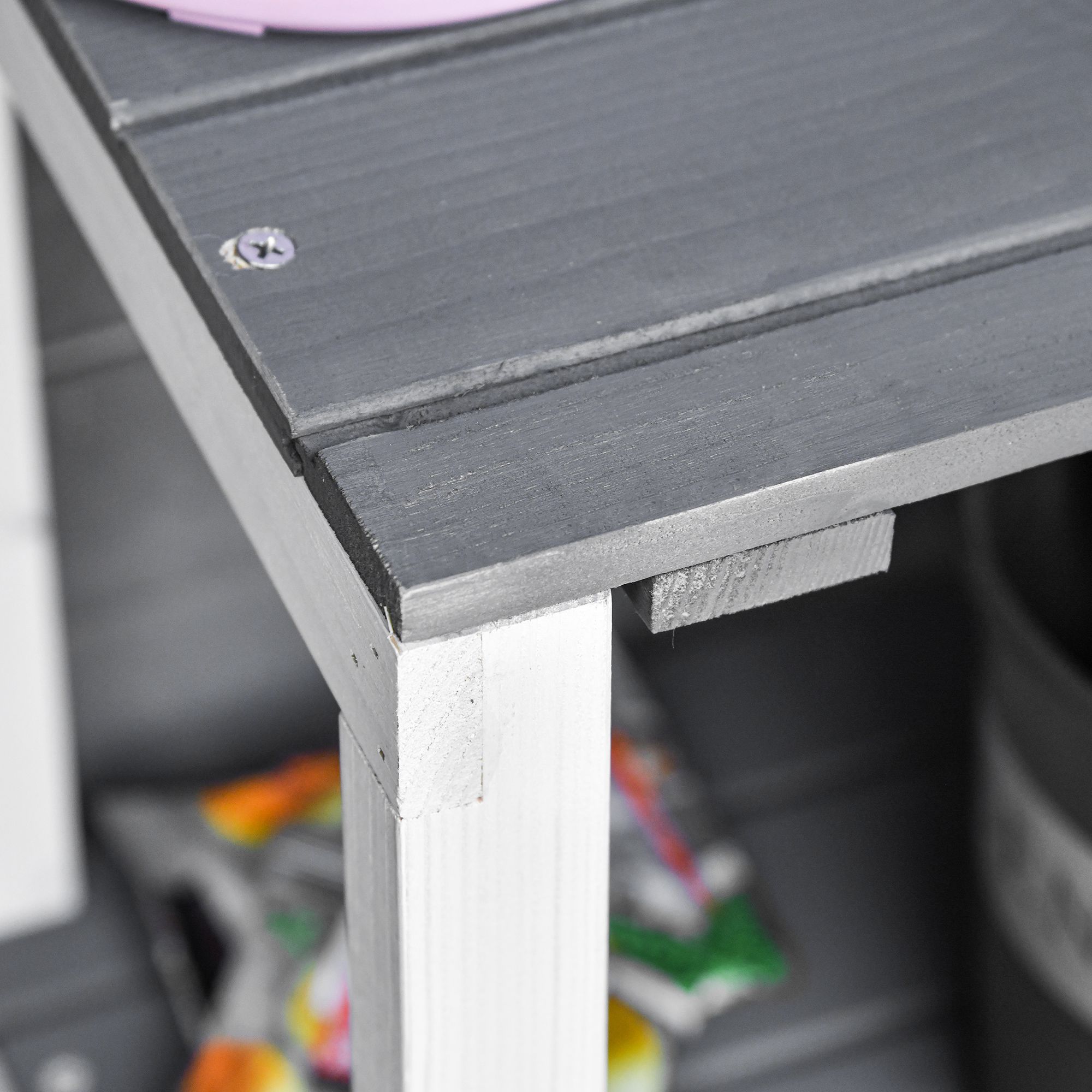 Gartenschrank Geräteschuppen mit 2 Tür Geräteschrank mit Asphaltdach Gartenlagerschrank Antidumping Design mit Bodennägel Tannenholz Grau+Weiß 139 x 75 x 160 cm