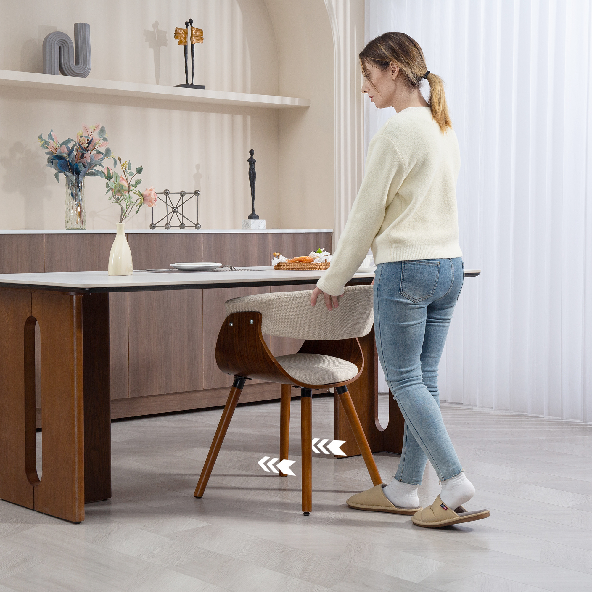 Esszimmerstuhl, Stoff in Leinenoptik, gebogene Rückenlehne, Holzbeine, Beige