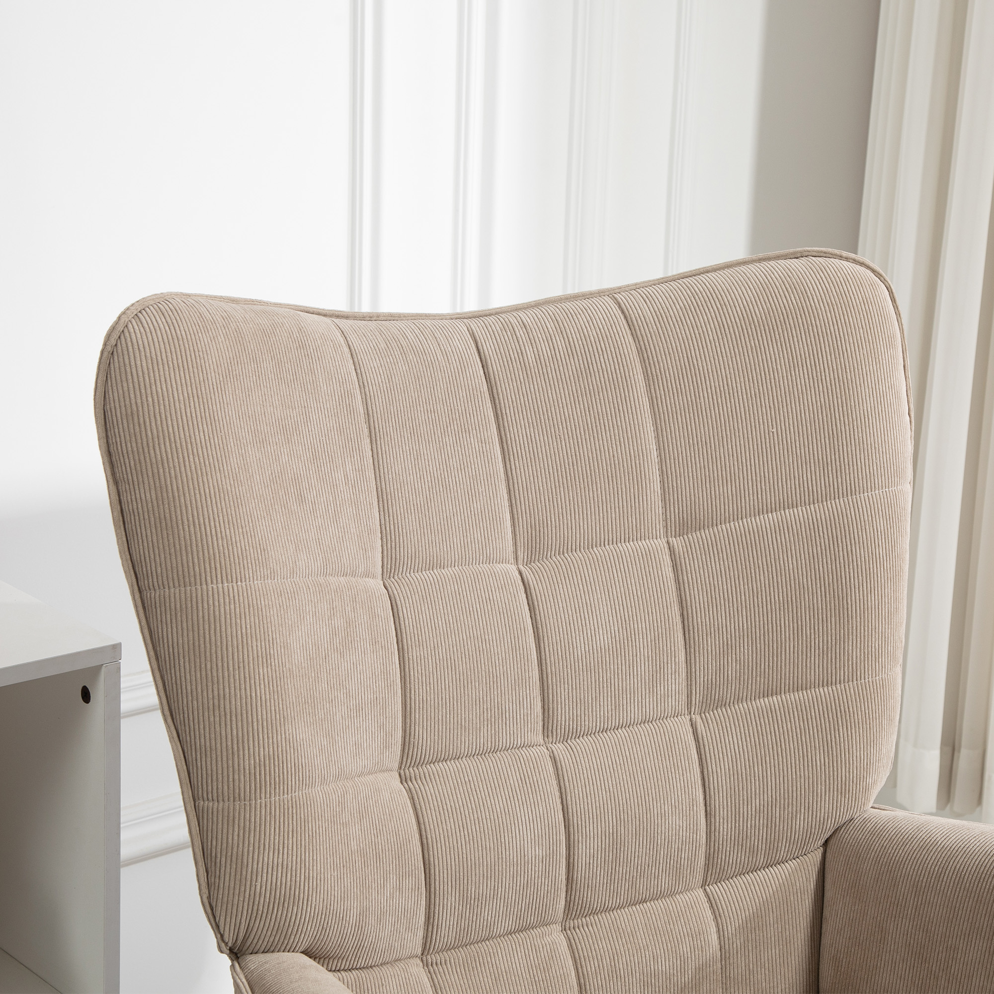 Akzentsessel mit Hocker, Relaxsessel in Cord-Optik, Armlehnstuhl mit Holzbeinen, für Wohnzimmer, Hellbraun