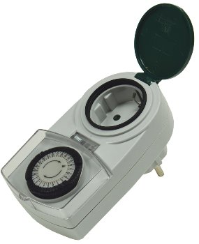 analoge Tages-Zeitschaltuhr "AAZ-7" - IP44, max. 3500W / 16A analoge Tages-Zeitschaltuhr "AAZ-7" - IP44, max. 3500W / 16A