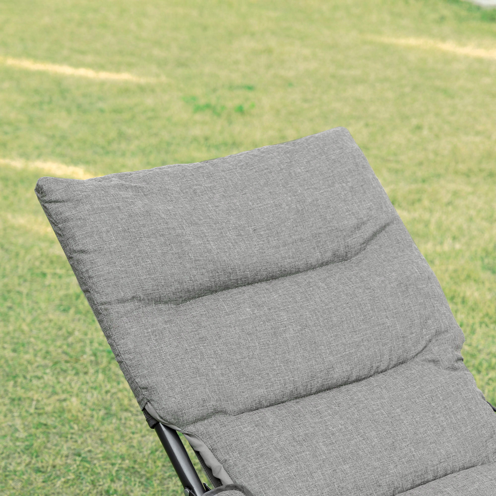 Gartenstuhl aus Metall Klappstuhl mit Auflage abnehmbar wetterfest klappbar Campingstuhl Liegestuhl 120kg Belastbarkeit Sitzmöbel für Garten Terrasse Balkon 66B x 94T x 79H cm Grau