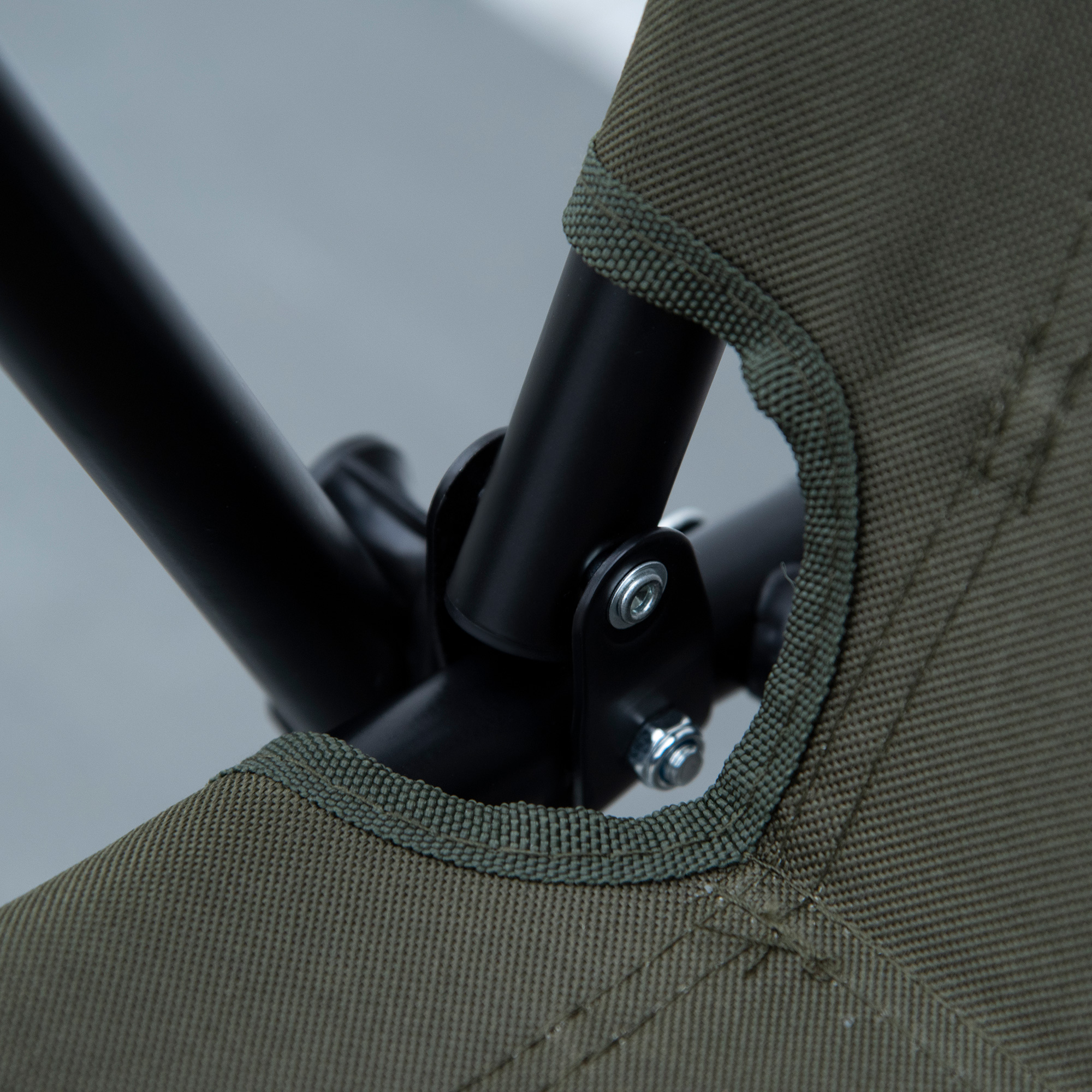 Faltstuhl 2-Sitzer faltbar Campingstuhl mit Armlehnen Getränkehalter Outdoor Klappstuhl bis 160 kg belastbar robust Angelstuhl Gartenstuhl für Garten Camping Strand