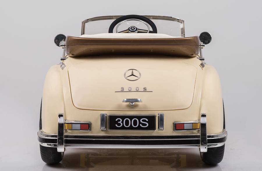 Kinderfahrzeug Mercedes 300S