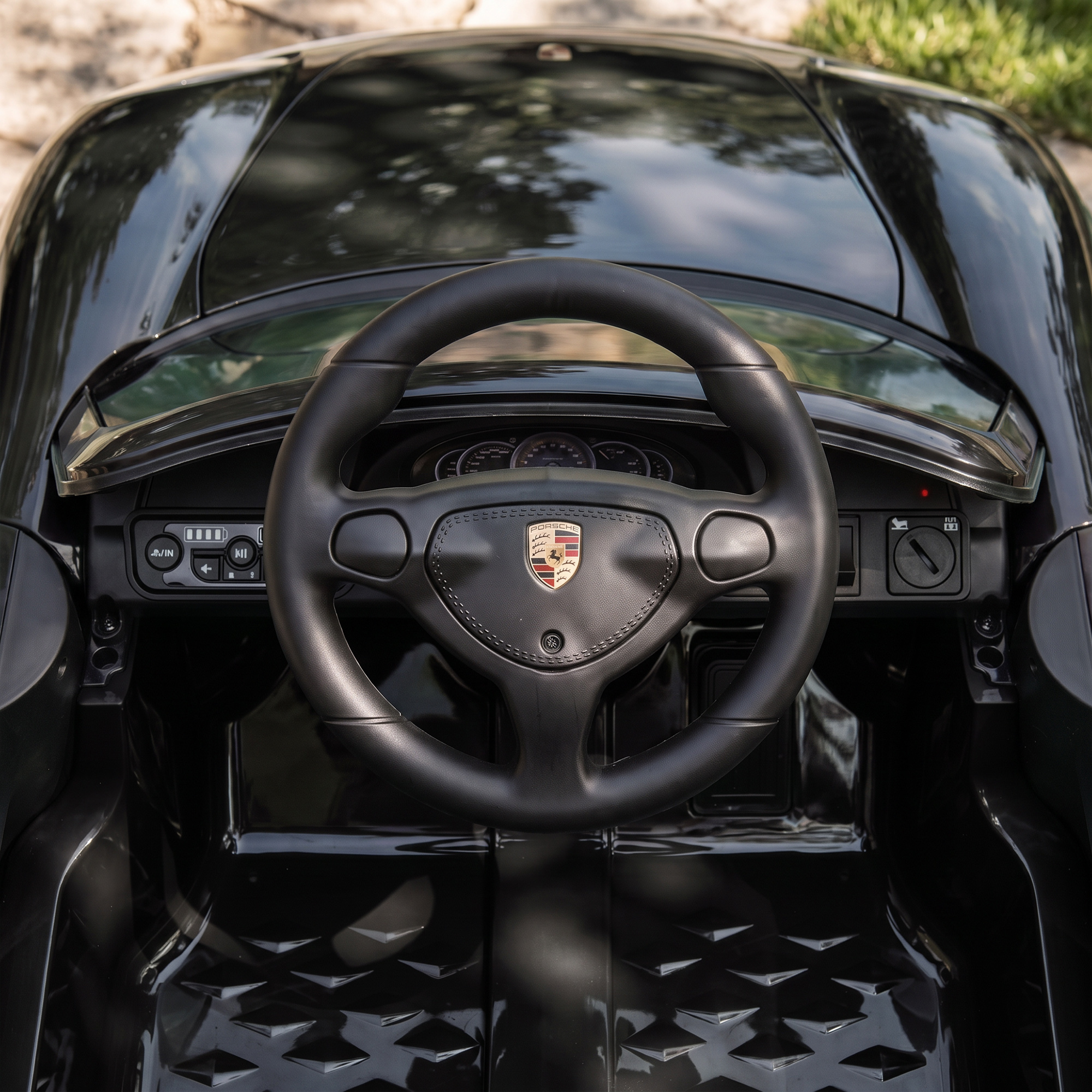 Kinder Elektroauto Porsche 12V Kinderauto mit Lithium-Akku Fernbedienung 2 Motoren Sanftanlauf Hinterradfederung