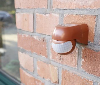 Aufputz Bewegungsmelder "CBM-Slim" 180°, LED geeignet, IP44, 1-800W, ziegelrot