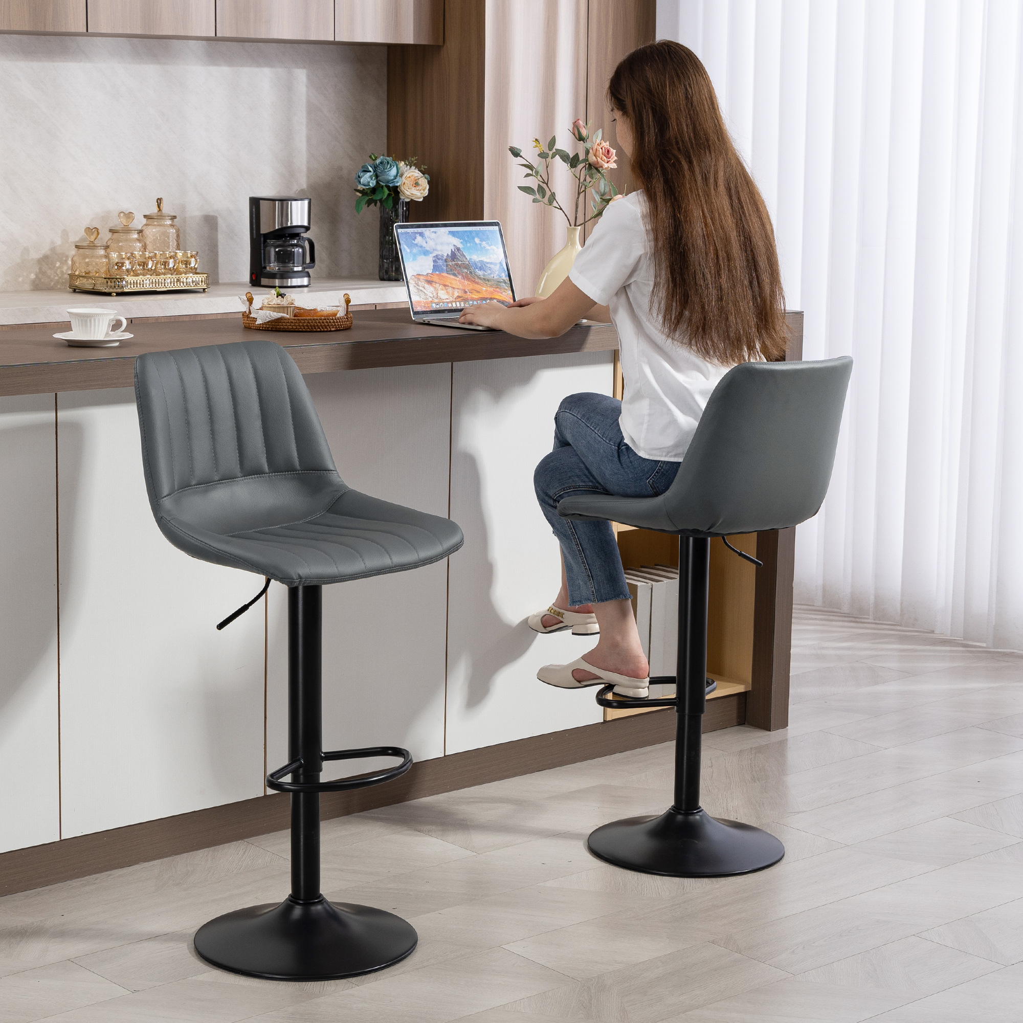 Barhocker 2er-Set im Retrodesign, mit Fußstütze, höhenverstellbar, 43 cm x49,5 cm x 111 cm
