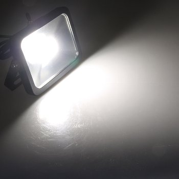 LED-Fluter SlimLine 48W, 12-24V=, IP65, 4123 Lumen, 4000K, neutralweiß