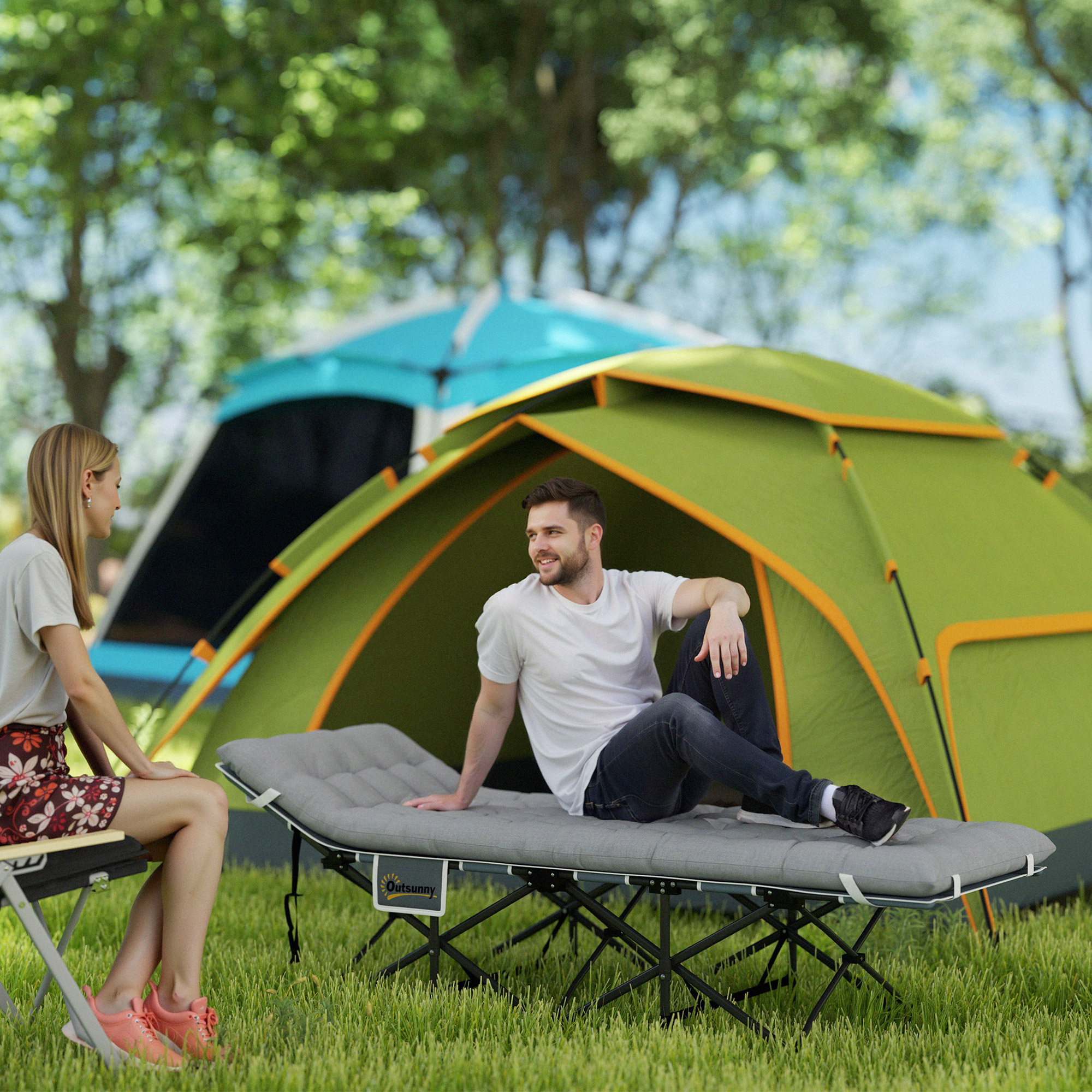 Feldbett faltbar Campingbett mit Matratze Kopfkissen Seitentasche 185 x 68 x 37 cm bis 150 kg Hellgrau