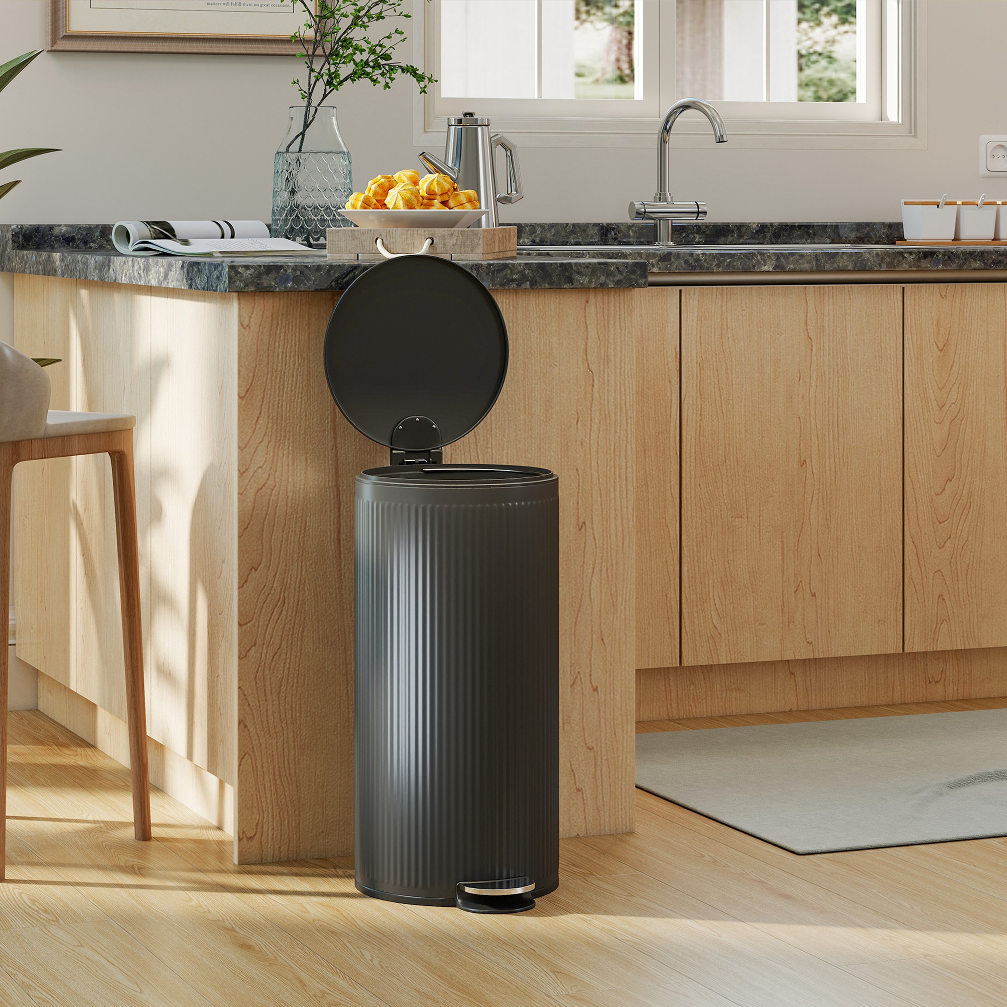 Mülleimer 30 L Treteimer mit Softclose-Deckel und Pedal, Inneneimer Metall, Schwarz, 36 x 30 x 60,5 cm